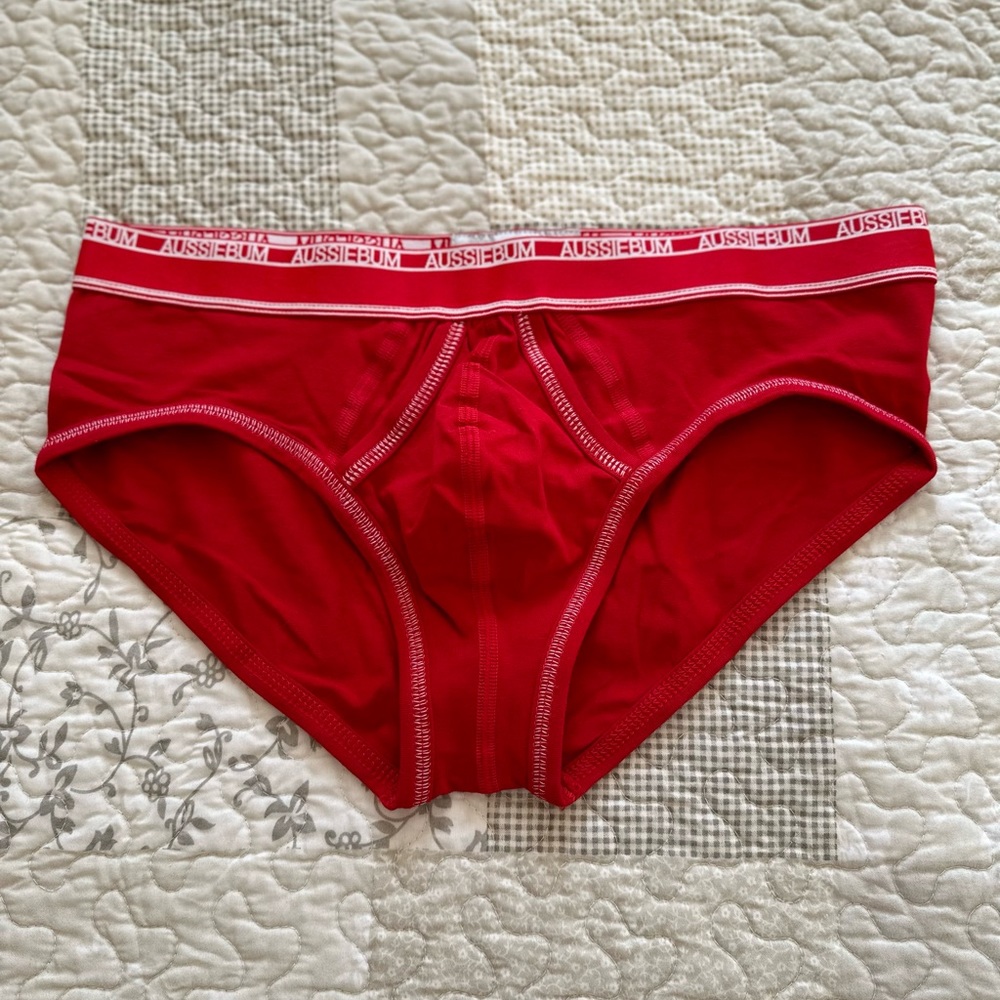 Aussiebum briefs.